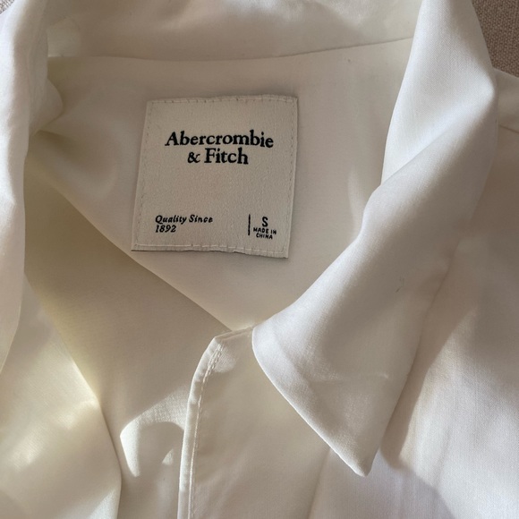 Cropped Wrap Blouse - Picture 3 of 10